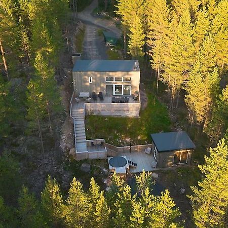 Tretoppen - Ny Moderne Hytte, Unike Finnskogen تورسبي المظهر الخارجي الصورة