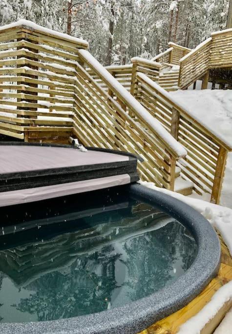 Tretoppen - Ny Moderne Hytte, Unike Finnskogen تورسبي المظهر الخارجي الصورة
