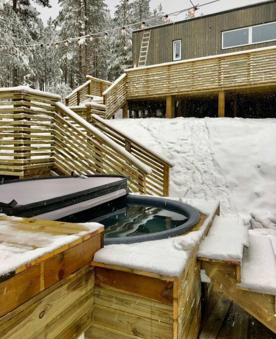 Tretoppen - Ny Moderne Hytte, Unike Finnskogen تورسبي المظهر الخارجي الصورة