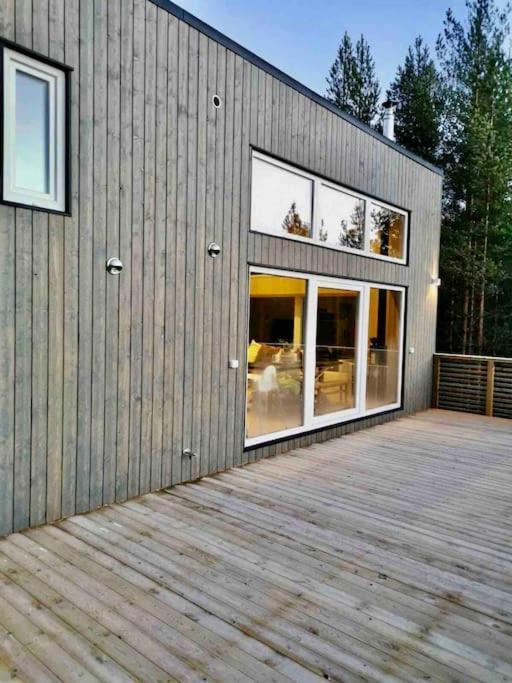Tretoppen - Ny Moderne Hytte, Unike Finnskogen تورسبي المظهر الخارجي الصورة