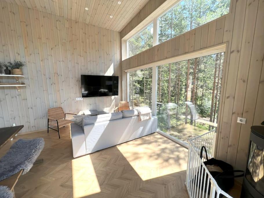 Tretoppen - Ny Moderne Hytte, Unike Finnskogen تورسبي المظهر الخارجي الصورة
